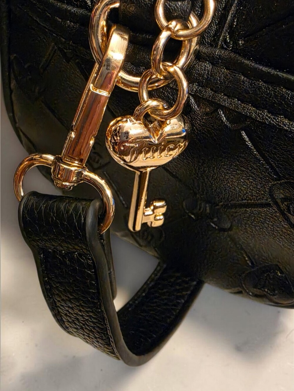 Juicy Couture Lovers Club Tote - Picture 6 of 8